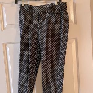 Old Navy black flower trousers